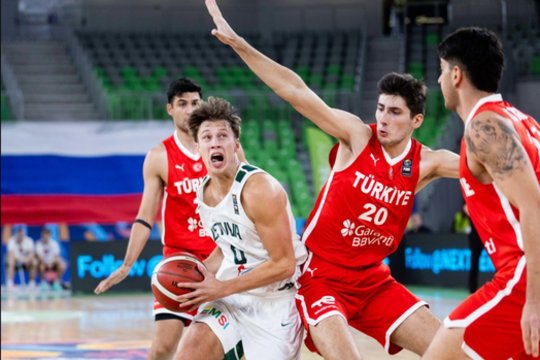 U20 Lietuvos rinktinė prieš turkus užsikūrė per vėlai: Europos medalių ji nepamatys