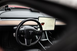 Vilniaus vagių taikiniu tapo du automobiliai „Tesla“ – nuostolis viršija 51 tūkst. eurų