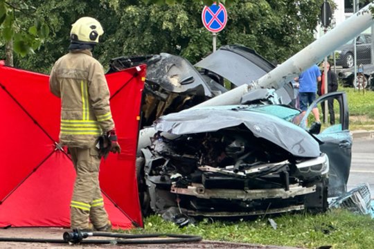 Po virtinės avarijų ekspertai ragina nustoti terliotis: „Kada pradėsime kontroliuoti ir bausti?“