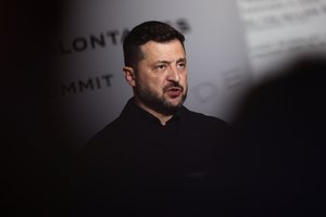 Po kilusių protestų – pirmoji V. Zelenskio reakcija