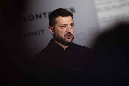 Po kilusių protestų – pirmoji V. Zelenskio reakcija