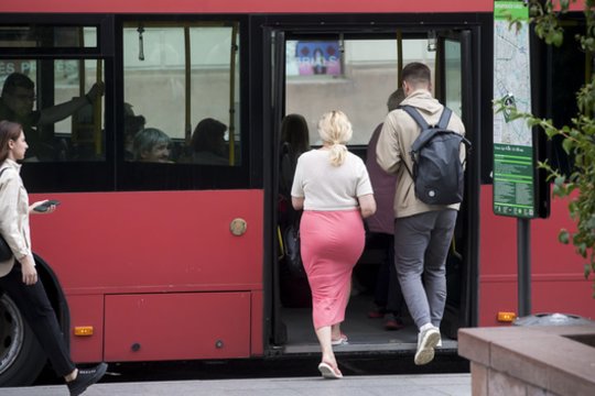 Pasitikrinkite – dalis autobusų Vilniuje važiuoja ne pagal įprastą tvarkaraštį