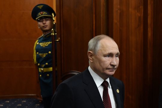 Karas Ukrainoje. Po skandalingo atleidimo – V. Zelenskio žingsnis dėl SBU vadovo