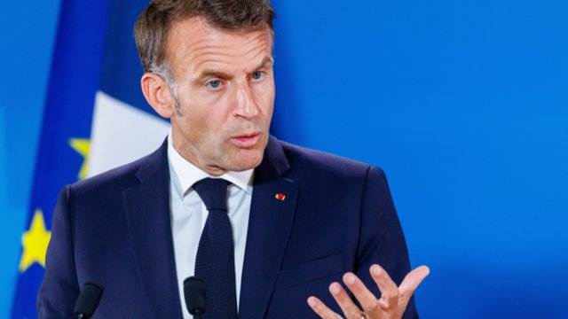 E. Macronas: „Prancūzija nesidalys savo branduolinio arsenalo finansavimo našta“