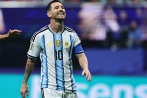 Pasisakyta dėl pasaulio futbolo čempionato finalo dienos perkėlimo