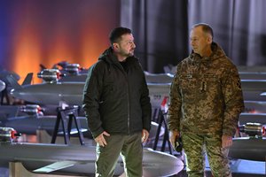 V. Zelenskis ruošia dar vieną milžinišką pokytį: nori pakeisti O. Syrskį