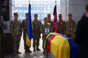 „Ukraina niekada nepamirš“: paskelbti atsisveikinimo kadrai su kare prieš Rusiją žuvusiu I. Kailiu