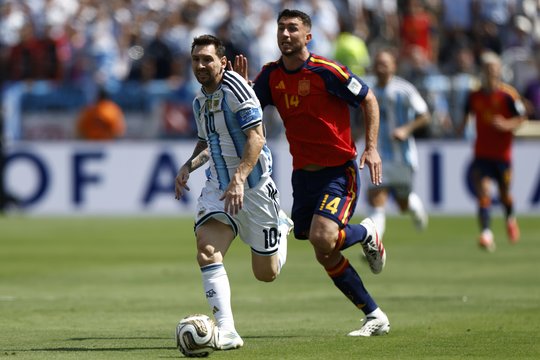 Pasaulio taurės finalas: Argentina ir Ispanija per kėlinį nerado kelių varžovų vartų link – įvarčių nėra