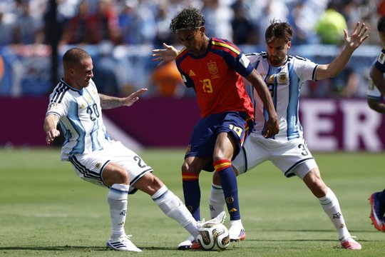 Pasaulio taurės finalas: Argentina ir Ispanija per kėlinį nerado kelių varžovų vartų link – įvarčių nėra