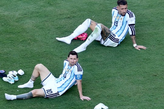 Tegyvuoja naujasis futbolo karalius: Ispanija per pratęsimą atėmė titulą iš mažumoje likusios Argentinos