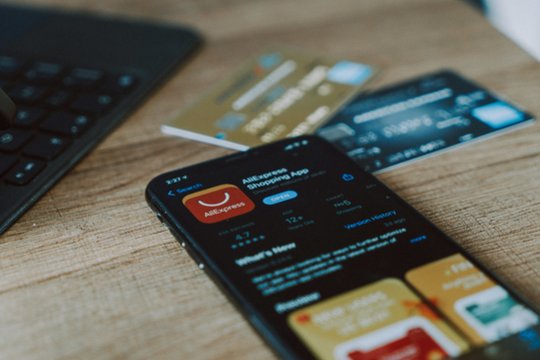 ES „AliExpress“ skyrė 550 mln. eurų baudą: aiškina, ko prisidirbo