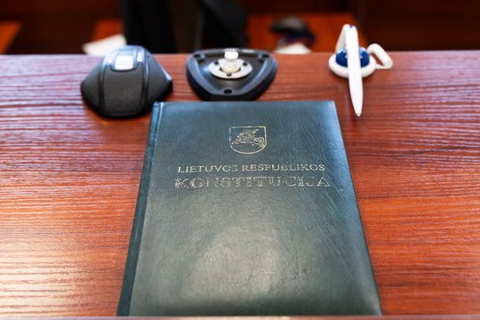 „Čekiukų“ bylose įtarimai pareikšti Marijampolės, Trakų savivaldybių tarybų nariams