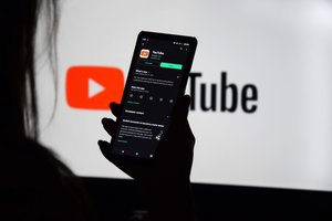 „TikTok“ ir „YouTube“ plinta pavojinga naujovė