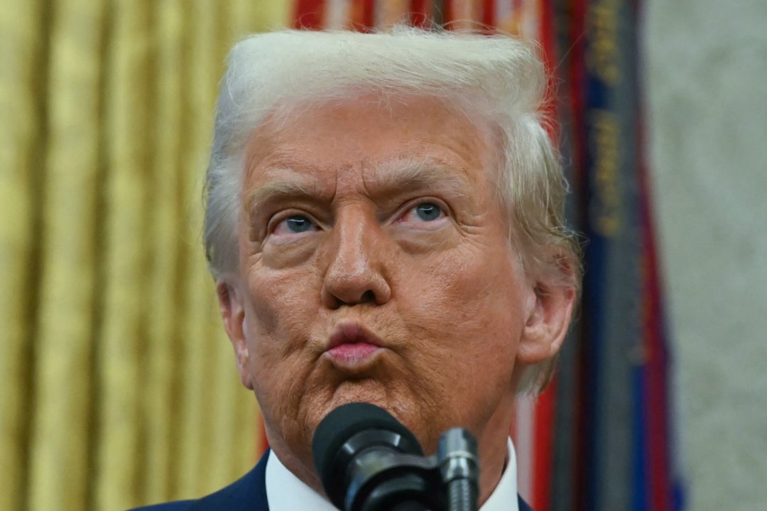 Po eilinių smūgių – užburtas ratas Irane: D. Trumpas atsidūrė spąstuose