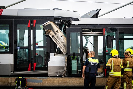 Roterdame ant tilto susidūrė tramvajai, sužeista 15 žmonių