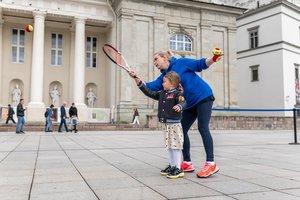 Vilniaus Katedros aikštė vienai dienai virs didžiausia rakečių sporto erdve Lietuvoje