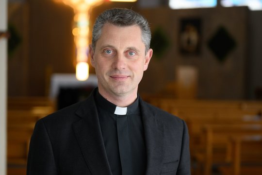 Iš parapijos – svarbi žinia dėl kunigo Ričardo Doveikos