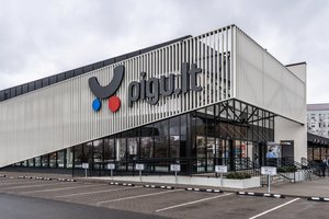 „Pigu.lt“ kyla į orą: apsipirkti jau galima ir „airBaltic“ skrydžių metu