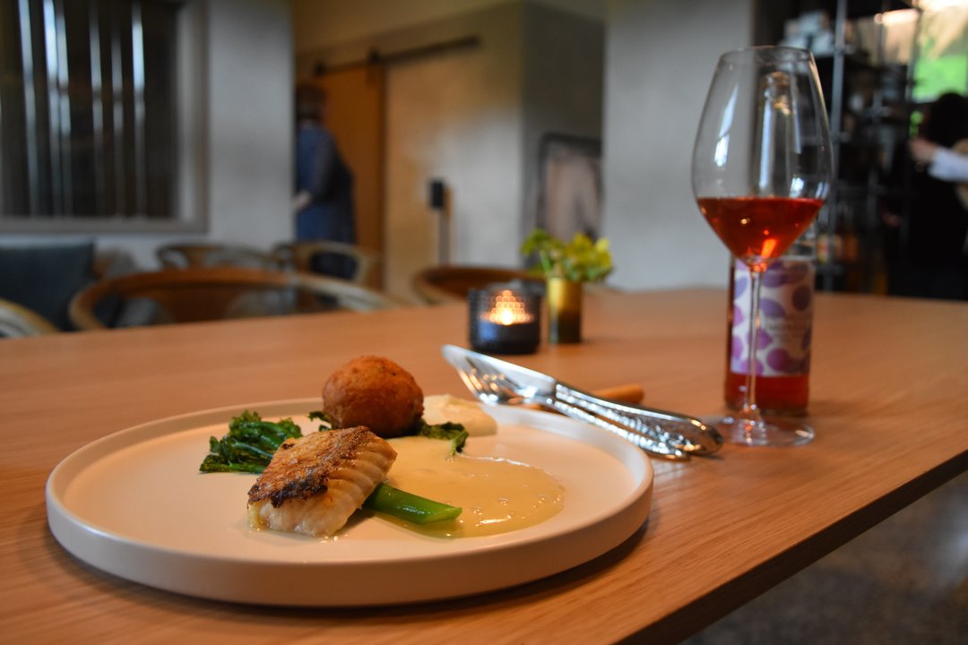 Dėl išskirtinių vakarienių – ir į mažiausius miestelius: kaip „Michelin“ pakeitė net atokiausių restoranų kasdienybę