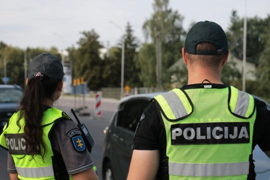 Automobilis su slovakiškais numeriais Marijampolėje kliudė dviratininkę ir paspruko iš avarijos vietos