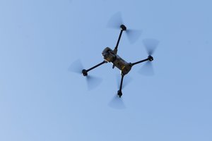 Per savaitę sučiupti du vyrai, skraidinę dronus draudžiamose zonose