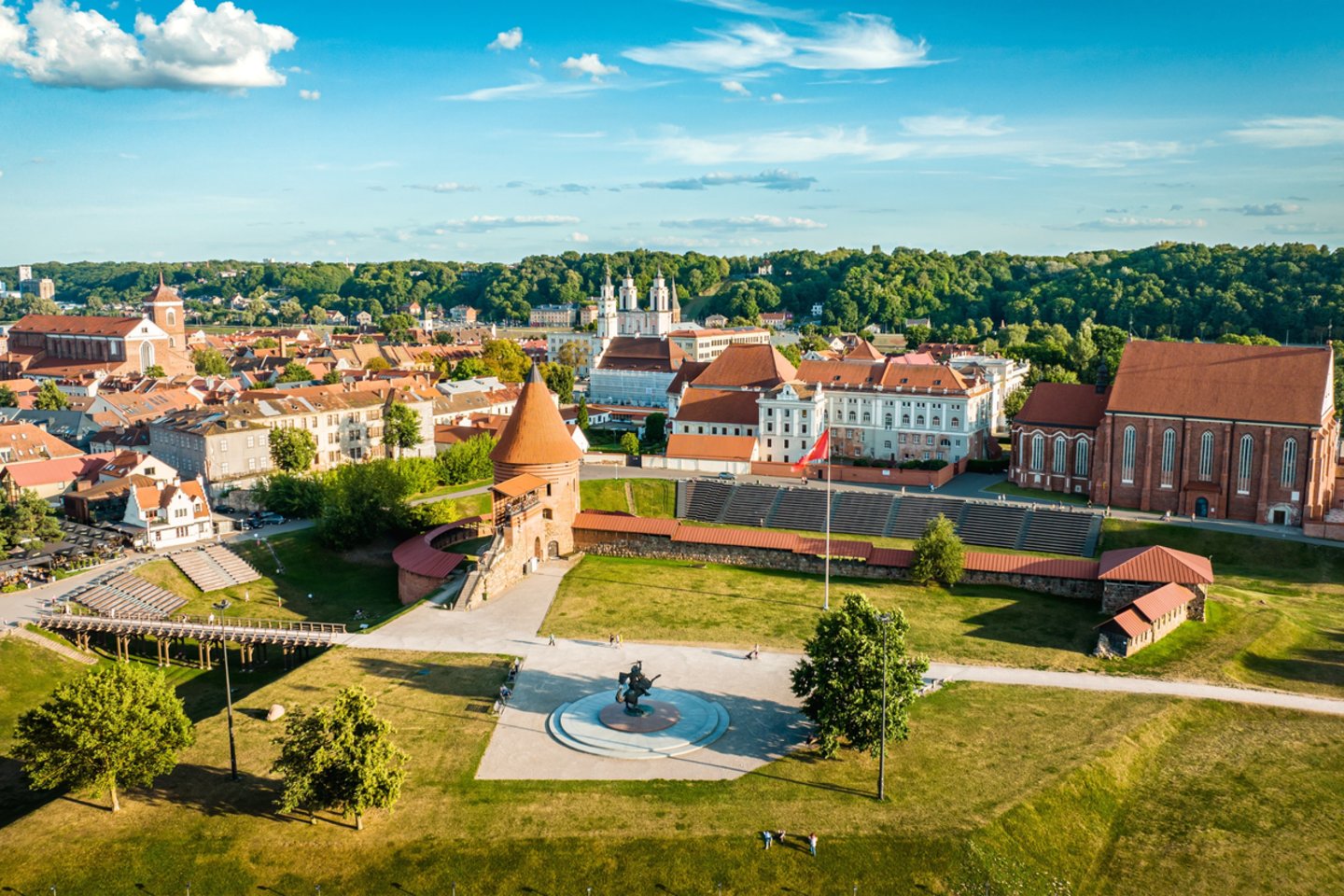 Kaunas į šiuos metus atėjo iš stiprios pozicijos – 2025 metais Kauno mokinių VBE pasiekimai buvo aukščiausi Lietuvoje.<br> Kauno miesto savivaldybės nuotr.