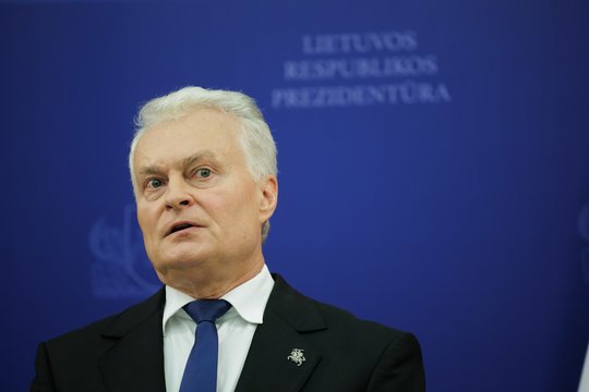 G. Nausėda pasveikino Karo akademijos absolventus: mūsų šaliai reikalingas kiekvienas, mokantis ją ginti