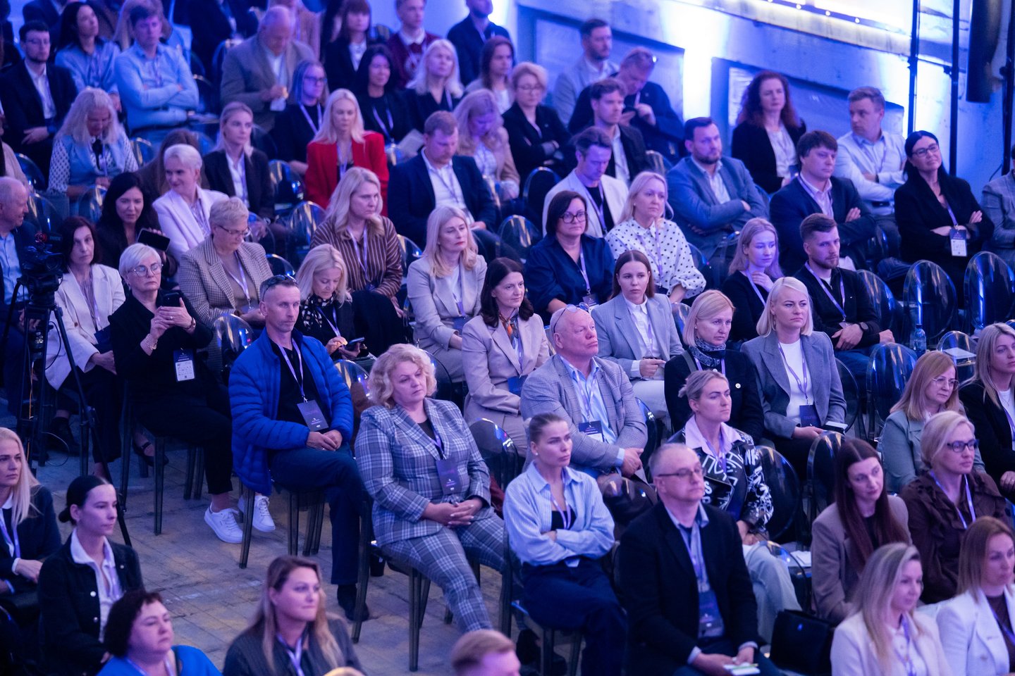 „Verslo genas“ perkėlė į regioną ir su smulkiojo bei vidutinio verslo bendruomene susitinka Tauragėje, kur vyko praktinė konferencija ir paroda „Verslo genas“: kryptis – Tauragė“.<br> G.Bitvinsko nuotr