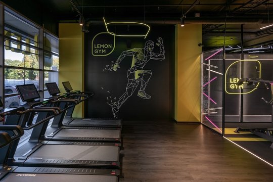 „Lemon Gym“ tęsia plėtrą Kaune: į atnaujinimus ir naujo sporto klubo įrengimą investuos 2,2 mln. eurų