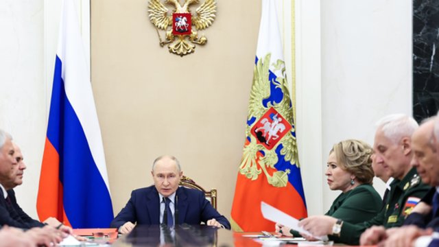 Cinizmo viršūnė: Rusija pareikalavo, kad Europa atlygintų dėl karo Ukrainoje patirtą žalą