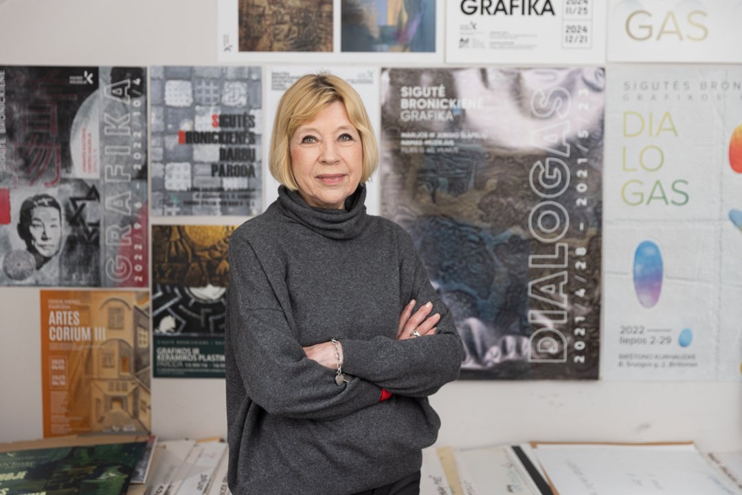 Dailininkė grafikė S. Bronickienė: menininkui svarbu „neužpelkėti“