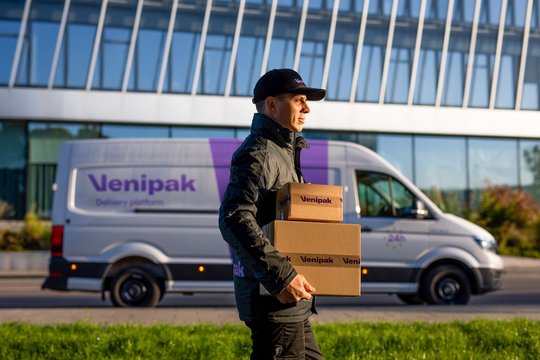 DHL perka „Venipak“: atsakė, ar keis pavadinimą ir kas laukia darbuotojų