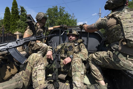 Karas Ukrainoje. Po D. Trumpo ir V. Zelenskio susitikimo – ryškus veiksmas JAV
