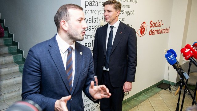 Valdančiųjų norą atsukti pinigų kranelį laiko žaidimu: „Bet ar girdėjome kaip tie milijardai padalinti?“