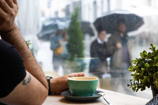 „Apollo Group“ leista įsigyti „Restoranas 12“ ir „Caif Cafe“ valdančias įmones