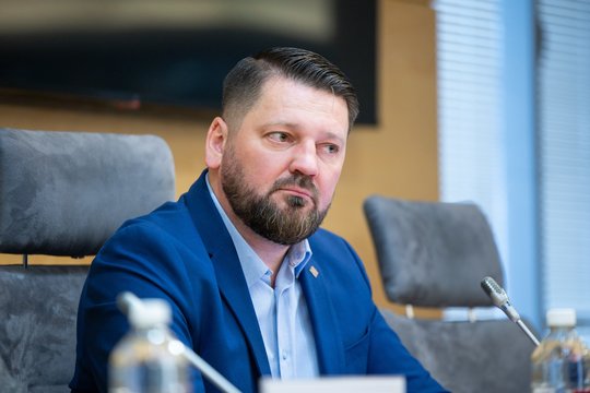 Aplinkos viceministru pradeda dirbti A. Pieniuta