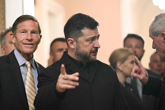 V. Zelenskis pasiekė neįmanoma: situaciją akylai stebės V. Putinas