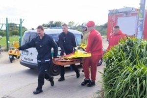 Per plauką nuo tragiškos nelaimės: kaituotojui jūroje teko kovoti už gyvybę