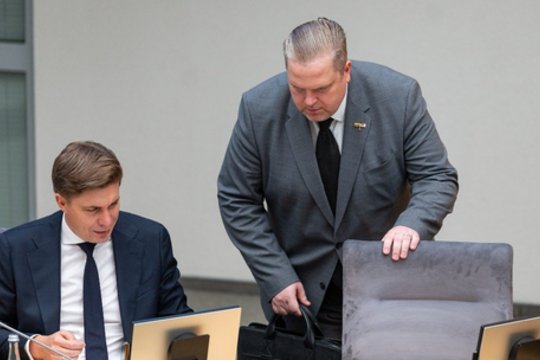 Ragina M. Sinkevičiaus Vyriausybėje rudenį nesitikėti revoliucijų: mato, kad T. Valys neapšilo kojų
