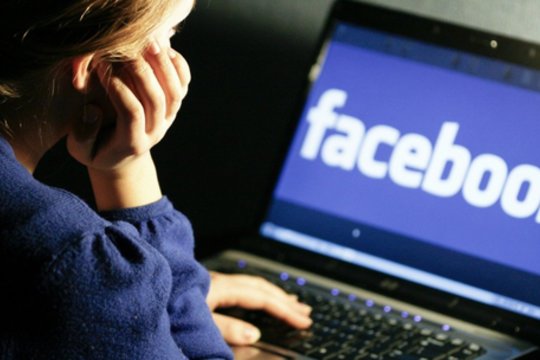 Kaip socialiniuose tinkluose uždirbama iš žmonių baimių ir vilčių?