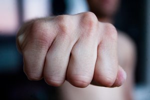 Prieš teismą stos viešoje vietoje vyrą sumušę du Kauno r. gyventojai