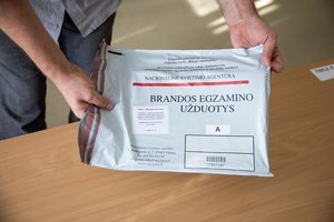 NŠA: išnagrinėjus brandos egzaminų apeliacijas, pakeisti 107 abiturientų įvertinimai