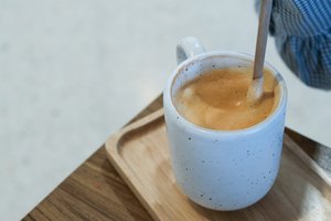 Vos žiupsnelis į kavą – ir naudą pajusite greitai: padės virškinimui ir sumažins pilvo pūtimą