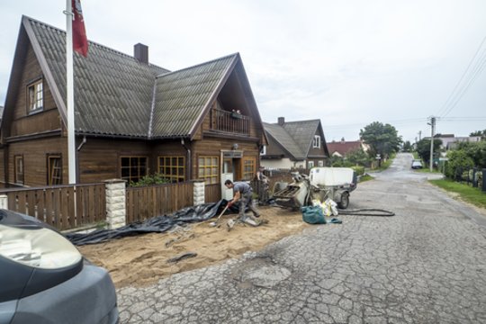 Viešbučio savininką baigia užpjudyti kaimynai: po skundų lavinos liko surištomis rankomis