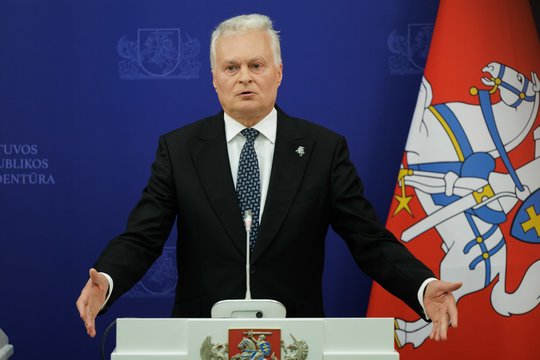 G. Nausėda įvertino vaiko teisių tarnybos siekį iš šeimos atimti mirusį vaiką: taip negali būti