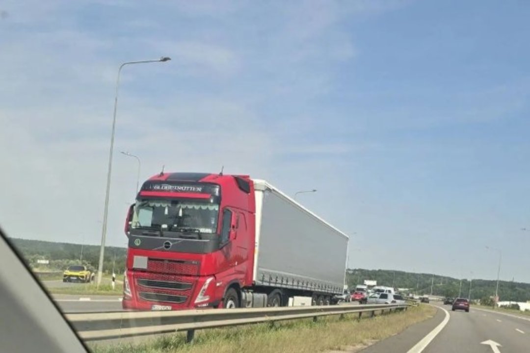 Pranešama apie dar vieną avariją – spūstis ir A5 kelyje