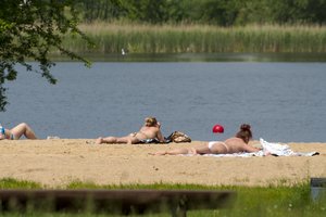 Skelbia Vilniaus ežerų temperatūrą: įspėja – čia maudytis negalima