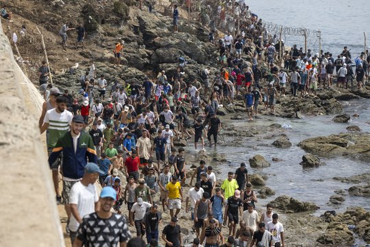 Migrantų antplūdis į Seutą: dauguma jų jau sugrįžo į Maroką