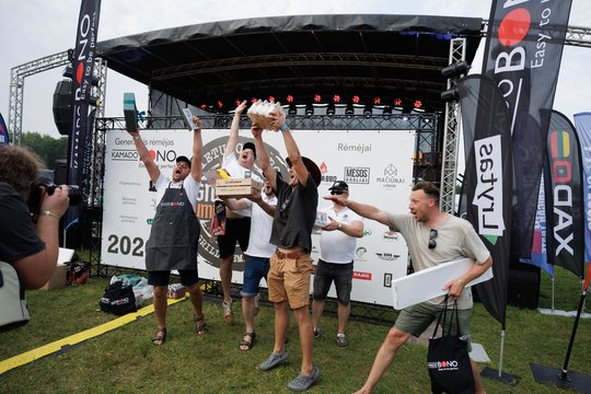 Netrūko nei dūmo, nei kūrybos: Druskininkuose praūžė Lietuvos BBQ ir grilio čempionatas