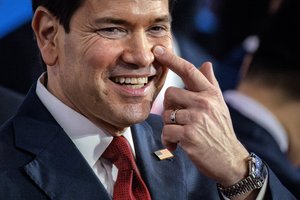 M. Rubio prabilo apie naują galimybę taikos deryboms: karas pasikeitė ne Rusijos naudai